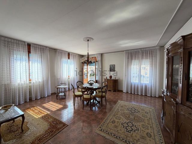 Appartamento in vendita a Giacciano Con Baruchella, Veneto