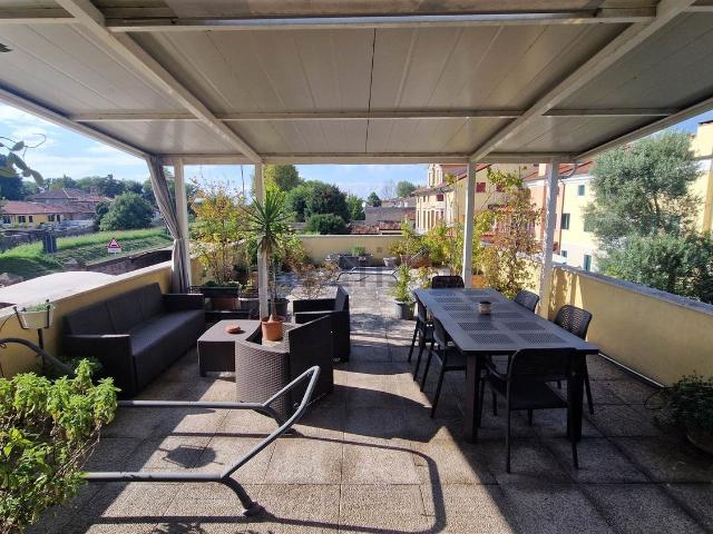 Attico in vendita a Este, Padova