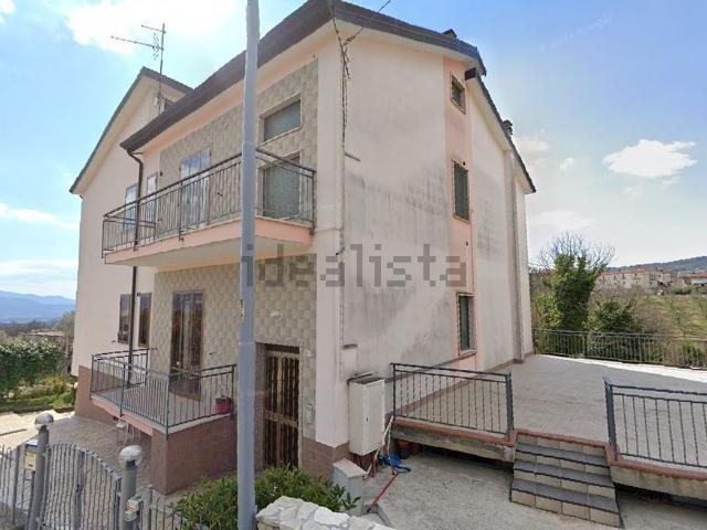 Appartamento in vendita a Isernia, Molise