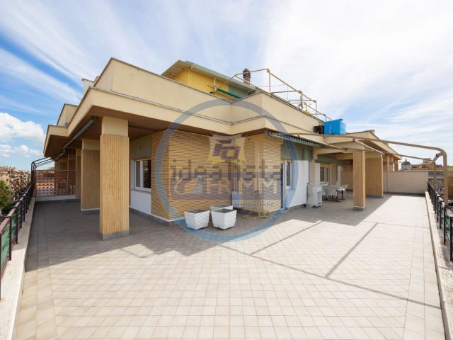 Attico in vendita a Lido di Ostia, Roma Capitale