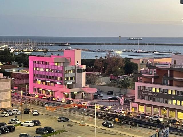 Appartamento in vendita a Bonaria, Cagliari