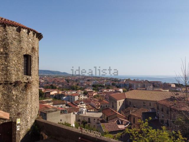 Appartamento in vendita a Centro Storico, Calabria