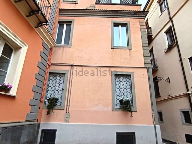 Appartamento in vendita a Montereale, Potenza