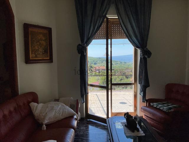 Appartamento in vendita a Guardea, Umbria