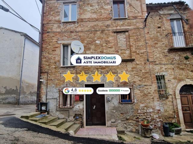Appartamento in vendita a Carosi, Civitella del Tronto
