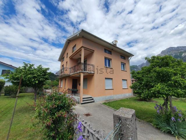 Appartamento in vendita a Cavazzo Carnico, Friuli-Venezia Giulia