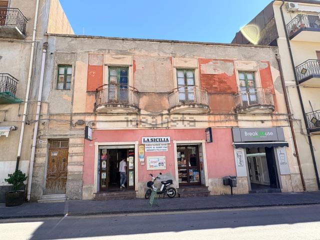 Appartamento in vendita a Catenanuova, Enna