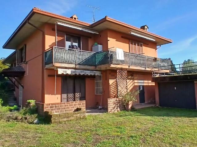 Appartamento in vendita a Valletta, Varese