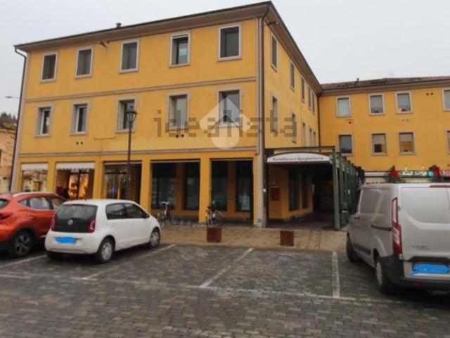 Appartamento in vendita a Terra di Mezzo, Re