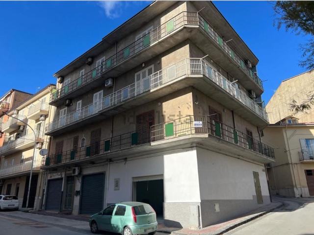 Appartamento in vendita a Palma Di Montechiaro, Sicilia