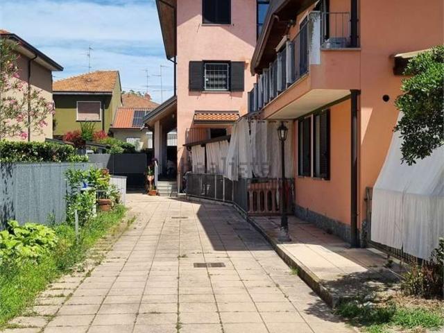 Appartamento in vendita a Cologno Monzese, Lombardia