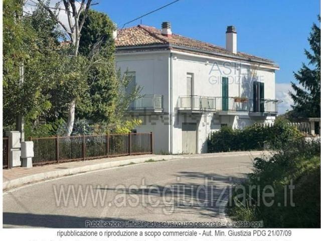 Appartamento in vendita a Torricella Sicura, Abruzzo
