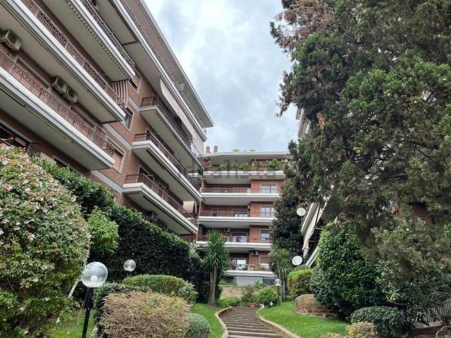 Appartamento in vendita a Municipio Roma VIII, Roma Capitale