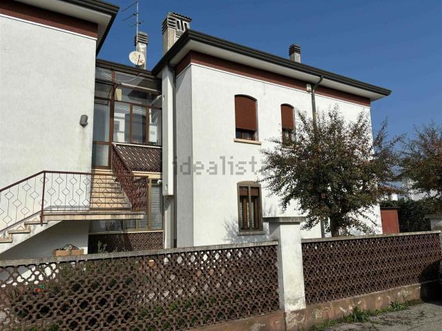 Appartamento in vendita a Borgo Dolomiti, Adria