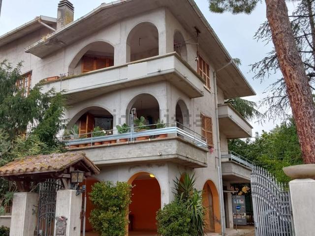 Appartamento in vendita a Chiesanuova, Marche