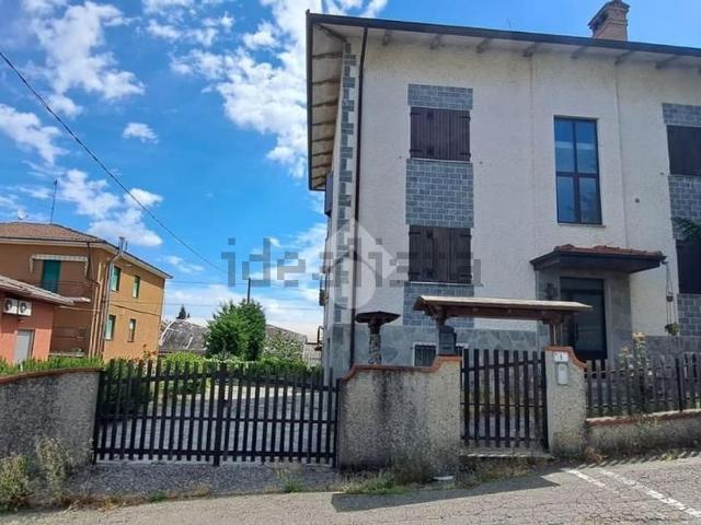 Appartamento in vendita a Riccò di Fornovo, Fornovo Di Taro