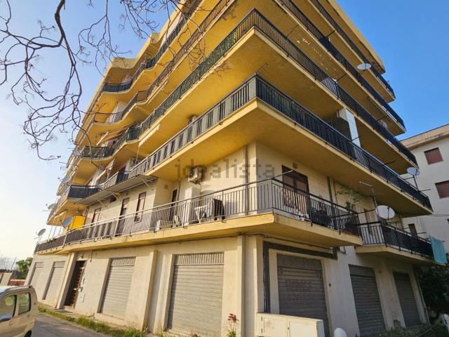 Appartamento in vendita a Calabria, Reggio Calabria