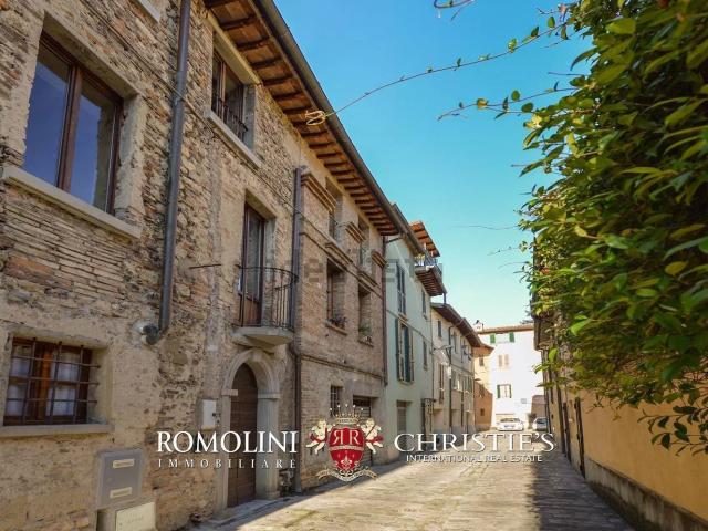 Appartamento in vendita a San Leo Bastia, Umbria