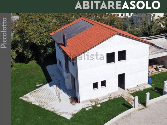 Appartamento in vendita a Pieve del Grappa, Castelcucco