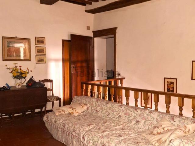 Appartamento in vendita a Montieri, Toscana