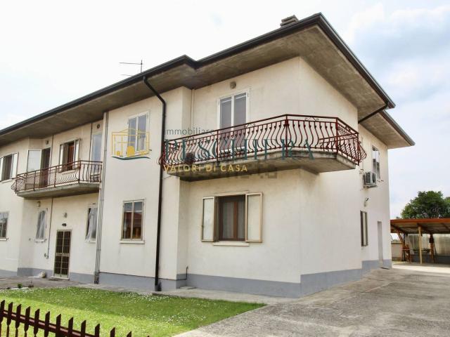 Appartamento in vendita a Monzambano, Lombardia