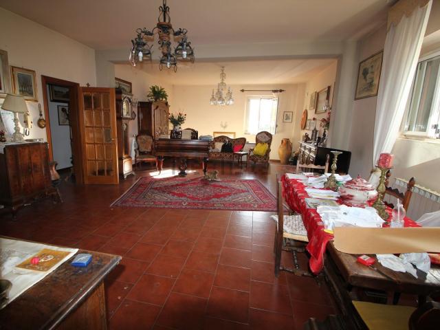 Appartamento in vendita a Vicchio, Toscana