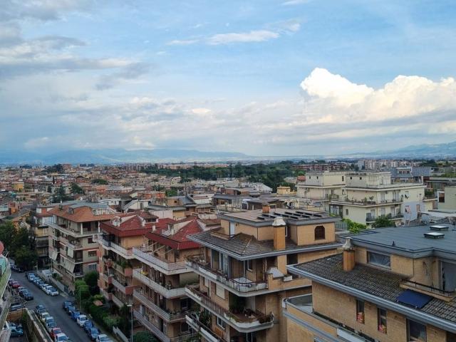 Attico in vendita a Monte Sacro Alto, Roma