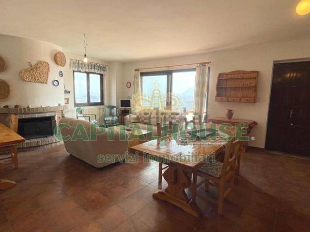 Appartamento in vendita a Summonte, Avellino