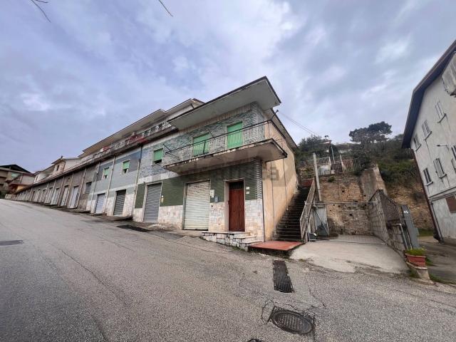 Appartamento in vendita a Ponte, Campania