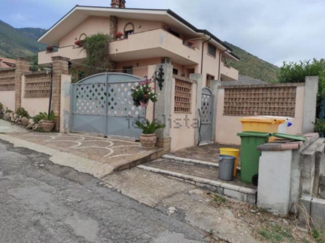 Appartamento in vendita a Castrocielo, Frosinone