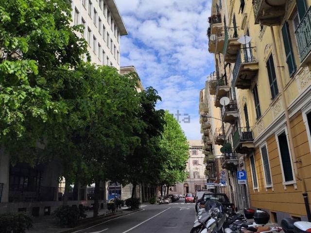 Appartamento in vendita a Oltreletimbro, Albisola Capo