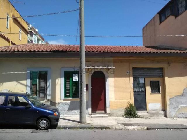 Appartamento in vendita a Giostra, Messina