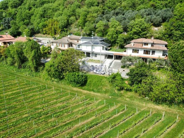 Appartamento in vendita a Passirano, Lombardia