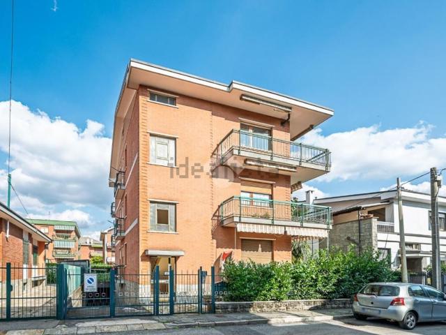 Appartamento in vendita a Leumann, Piemonte
