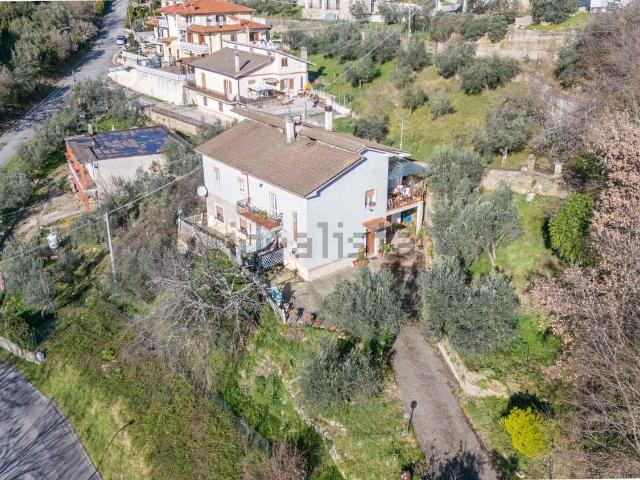 Appartamento in vendita a Collelungo, Casaprota