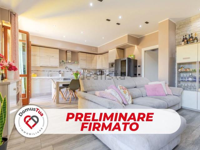 Appartamento in vendita a Lonate Ceppino, Lombardia