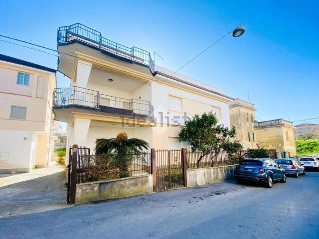 Appartamento in vendita a Fuscaldo Marina, Calabria