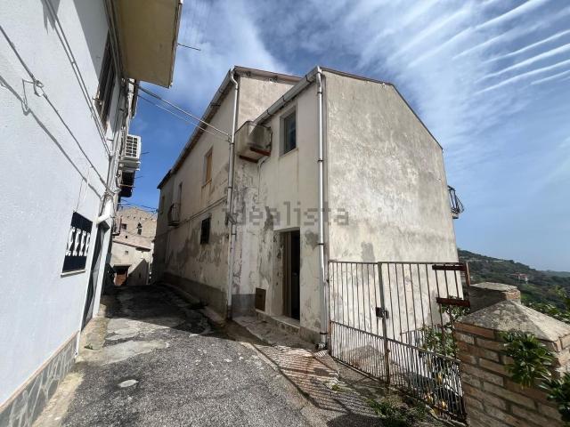 Appartamento in vendita a Calabria, Reggio Calabria