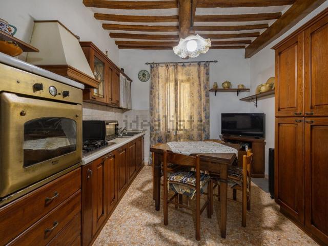Appartamento in vendita a Cortona, Toscana
