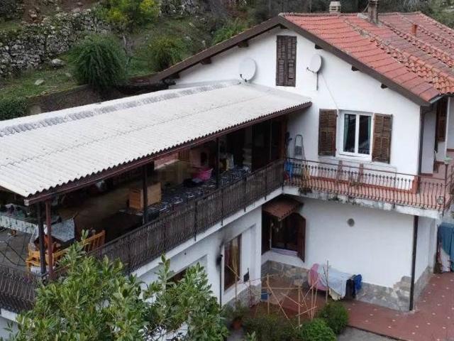 Appartamento in vendita a Dolceacqua, Liguria