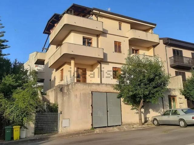Appartamento in vendita a Calabria, Reggio Calabria
