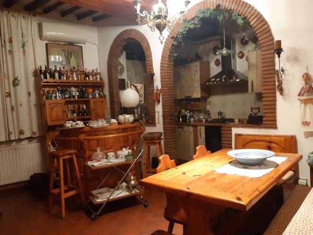 Appartamento in vendita a Tempagnano di Lunata, Bagni Di Lucca Ponte