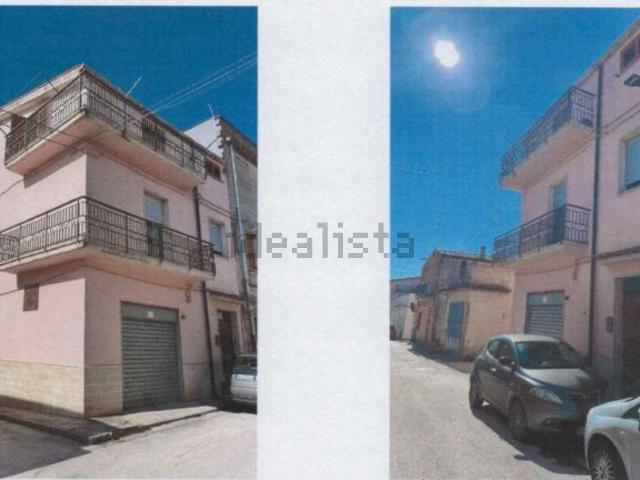 Appartamento in vendita a Irsina, Matera