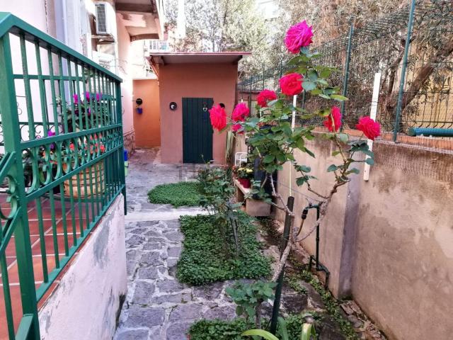 Appartamento in vendita a Genneruxi, Cagliari