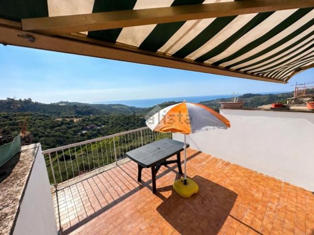 Appartamento in vendita a Civezza, Liguria