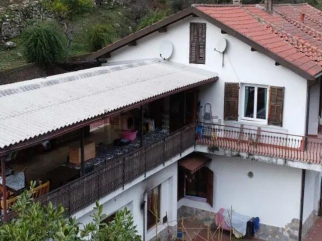Appartamento in vendita a Terzorio, Liguria