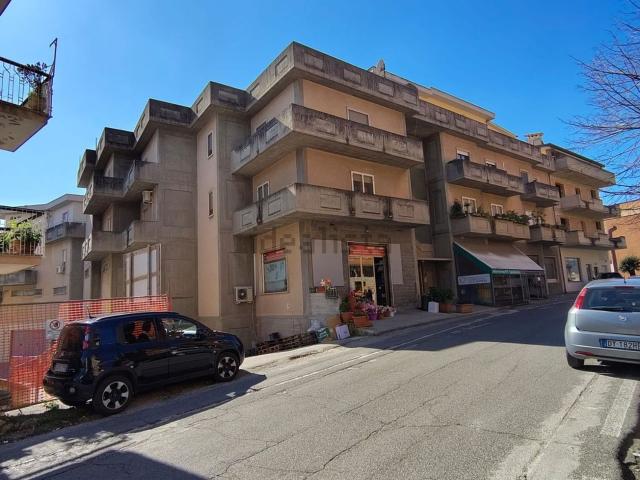 Appartamento in vendita a Priverno, Lazio
