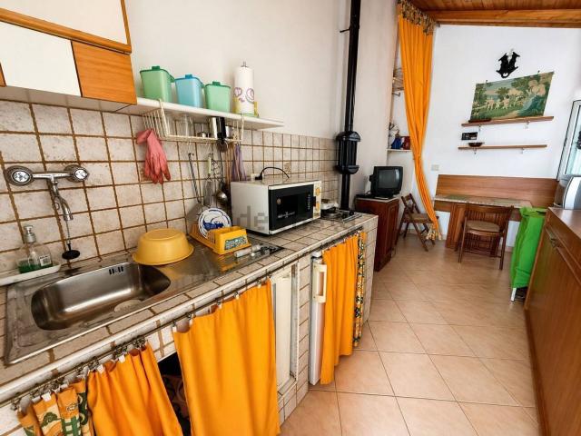 Appartamento in vendita a Oliveto, Imperia