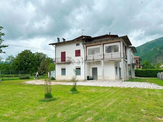 Appartamento in vendita a Marche, Pesaro E Urbino
