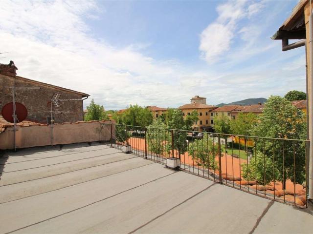 Appartamento in vendita a Bientina, Toscana
